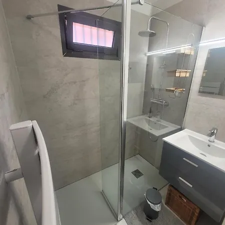 Lägenhet Agreable Et Calme 3 Pieces Terrasse, Piscine, Tennis, *